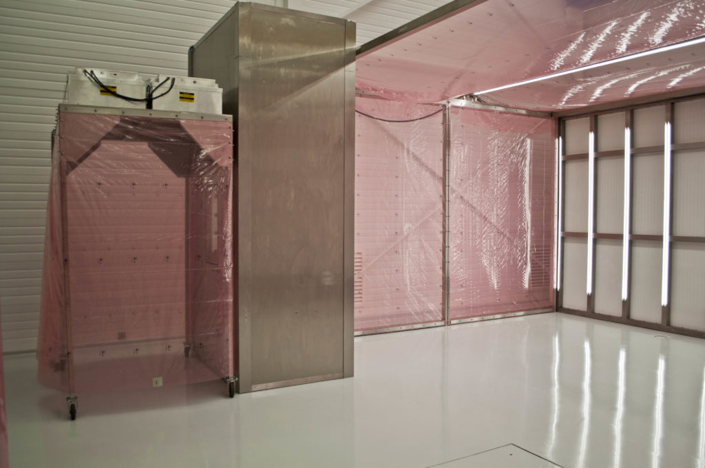 tente à flux laminaire pour le spatial